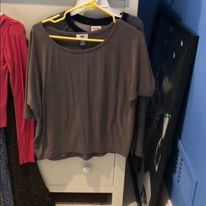 Old navy green/gray shirt